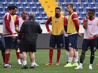 Mersin İdmanyurdu'nun otobüs ve formalara haciz!