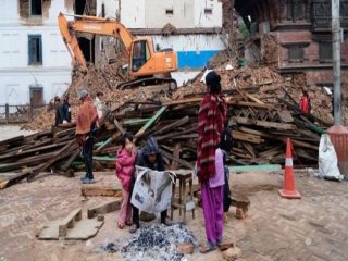 Nepal'de Ölü Sayısı 3 Bin 300 Oldu