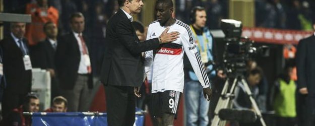 Demba Ba Oyundan Çıkınca Fikret Orman Bakın Ne Yaptı!