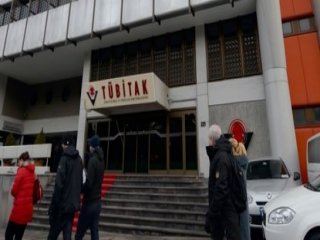 TÜBİTAK'ta "Paralel" Operasyon!