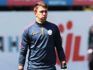 Muslera'dan Şaşırtan İstatistik!