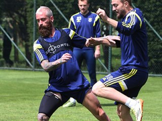 Fenerbahçe'de Bir İyi Bir De Kötü Haber!