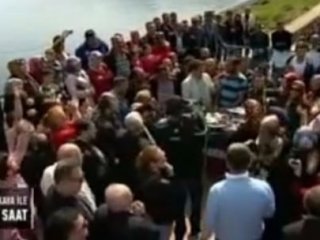 Rize'de Yayın Yapan İsmail Küçükkaya'ya Şok!