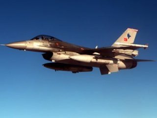 Suriye’den Türk F-16’larına Taciz