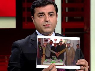 Demirtaş iyice şaşırdı: Allah Kürtçe bilmiyor mu?