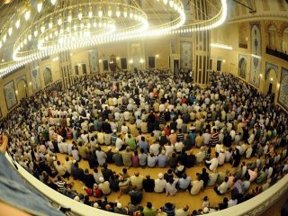 Elektrik Kesintilerinde Sıra Camilerde