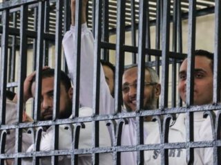 Mahkeme 5 Kişi İçin İdam Dedi