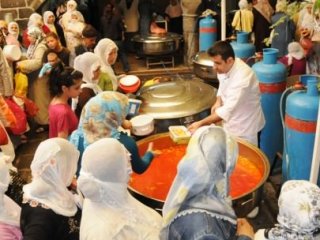 Halkın Yüzde 22,4'ü Yoksulluk Sınırında
