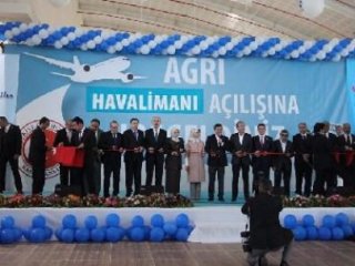 Davutoğlu Ağrı Havalimanı terminal binasını açtı