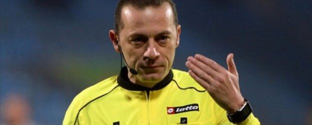 Türk Futbolu İçin Bir İlk! Cüneyt Çakır...