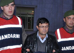 Teyzesini Tilki Sanıp Öldürdü