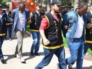 Kamerun'dan Gelip Dolandırmaya Kalktılar