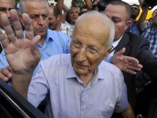 Dışişleri Bakanlığı’nda Kenan Evren toplantısı