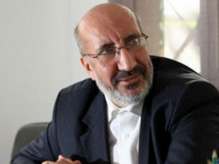 Adamların Öfkeleri Ağızlarından Taşıyor