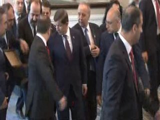 Başbakan O Hediyeyi İade Etti