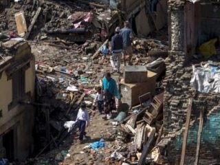 Nepal'de Deprem Üstüne Deprem