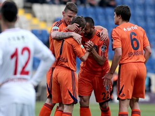 Başakşehir Geriden Geldi!