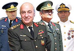 Amirallere suç duyurusu