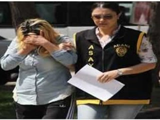 İkiz Kardeşine Fuhuş Yaptırırken Yakalandı