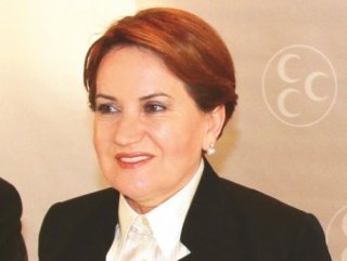 Meral Akşener'e Yanındayız Mesajları