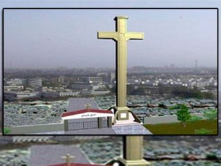 Müslüman İşçiler Kandırılıp Haç İnşaatında Çalıştırılmış!