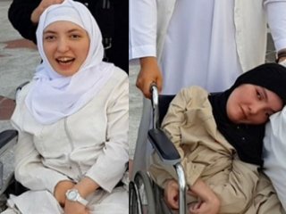 İki Kardeşin Ağlatan Kabe Yolculuğu