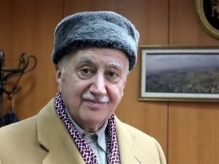 Makam Aracı Tartışmalarına Üstad'dan 2 Soru