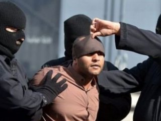 Suudi Arabistan 8 Cellat Arıyor