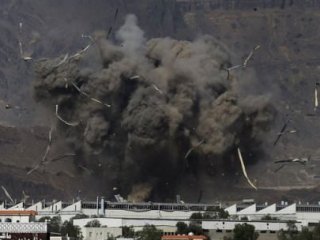 Yemen'de Husilere Ait Kamp Vuruldu