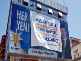 Ak Parti'den Bahçeli'ye 'Hoş Geldin' Pankartı