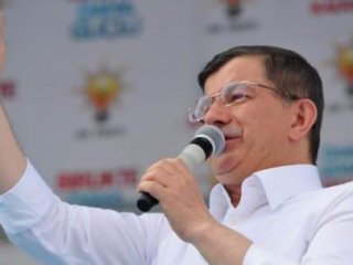 Başbakan Davutoğlu Saldırganın Kimliğini Açıkladı