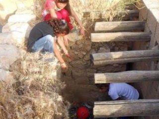 Topun Kaçtığı Harabede 11 Bin TL Buldular!