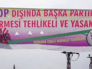 HDP'den Şok Pankart!
