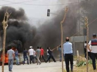 PKK yandaşları Varto-Bulanık karayolunu kapattı