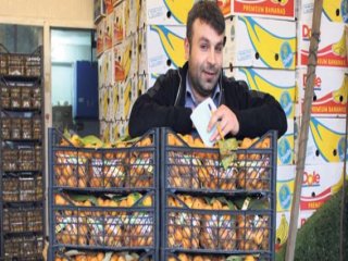 Araya Giren Ayda 30 Bin TL'yi Götürüyor