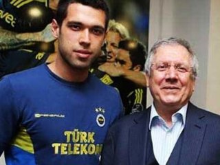 Fenerbahçe'ye Ersun Yanal'lı Gönderme!