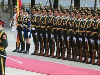 Çin askeri stratejisini değiştirdi