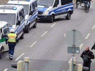 Almanya'da Bomba Tahliyesi!