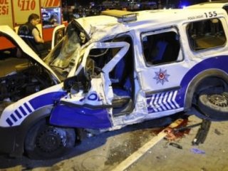 Polis Aracı Kaza Yaptı: 1 Şehit, 2 Yaralı