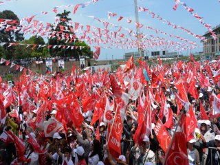 Bahçeli'den Kurşun Gibi Sözler