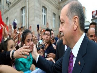 Erdoğan Dayanamadı Yanına İndi