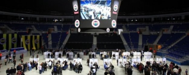 F.Bahçe'de Kongre Başladı! Ali Koç Sürprizi...
