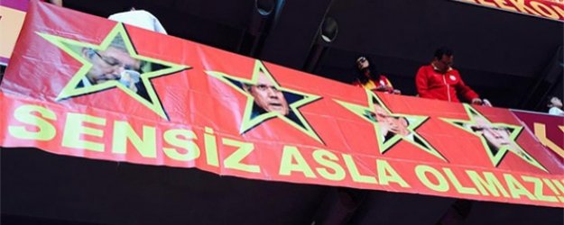Arena'da Aziz Yıldırım Pankartı!