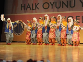 Altındağlı Çocuklar Halaya Durdu