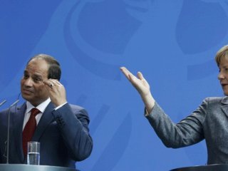 Gazeteciden Sisi'ye 'O Bir Katil'