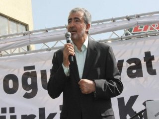 Fadıl Akgündüz’den Otomobilli Miting