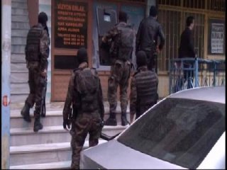 İstanbul'da İki İlçeye Şafak Operasyonu