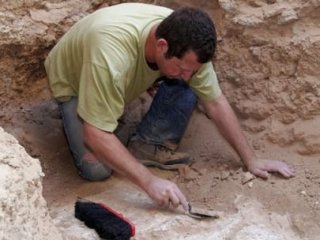 Danimarka'da 4 Bin Yıllık Ev Bulundu