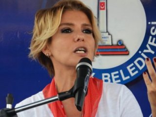 Gülben Ergen'e Sırrı Süreyya Tepkisi