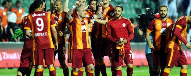 Galatasaray, Fenerbahçe'ye Fark Attı!